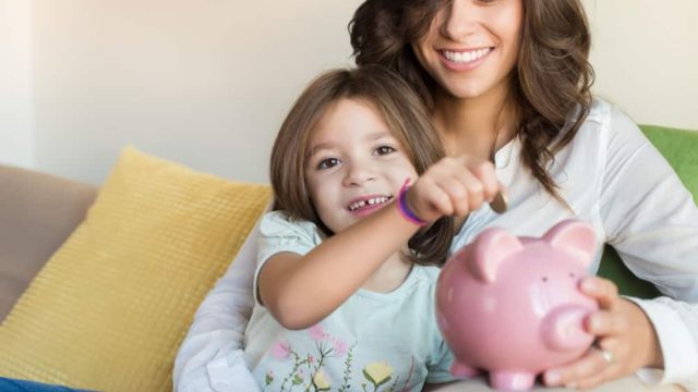 Money-Saving Tips for Moms in the USA